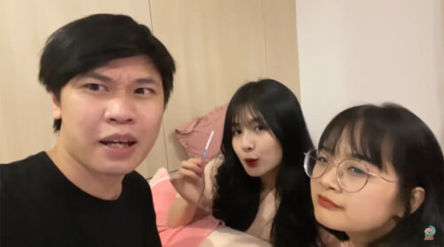 Trò đùa của cô nàng và quản lý Jiro Trò đùa của cô nàng và quản lý Jiro