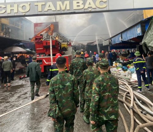 Dân quân và lực lượng hỗ trợ dập lửa Dân quân và lực lượng hỗ trợ dập lửa