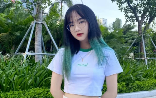 Nhan sắc xinh đẹp của cô nàng Nhan sắc xinh đẹp của cô nàng