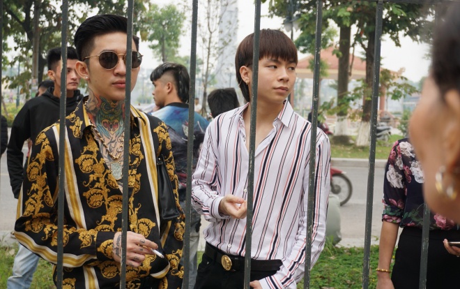 Hoàng Tử Gió và Phạm Tuấn có mặt ở buổi xét xử Khá "Bảnh" Hoàng Tử Gió và Phạm Tuấn có mặt ở buổi xét xử Khá "Bảnh"