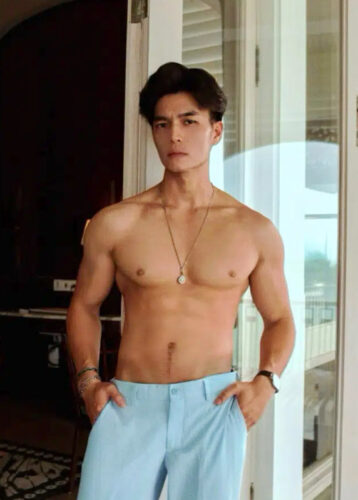 Thân hình cực cháy Thân hình cực cháy