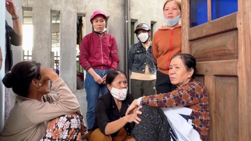 Không khí tang thương của gia đình Không khí tang thương của gia đình