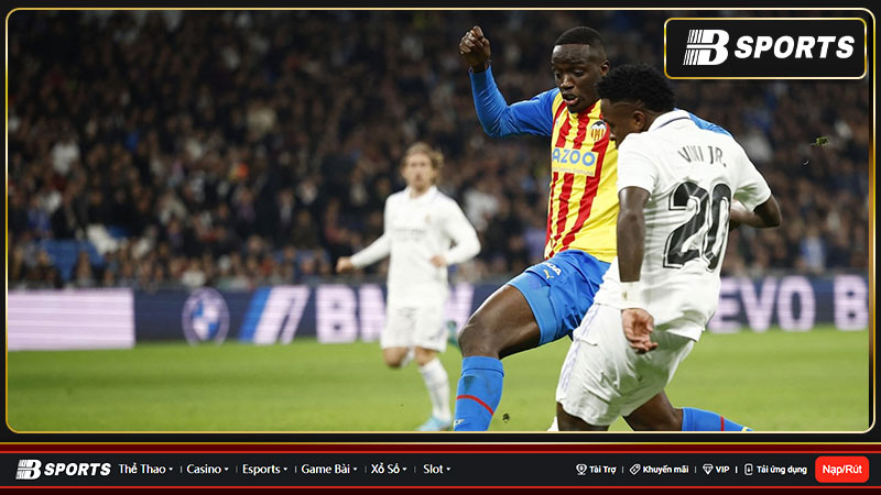 Barca hạ Valencia 1-0: Tiếp tục gia tăng khoảng cách với Real Barca hạ Valencia 1-0: Tiếp tục gia tăng khoảng cách với Real