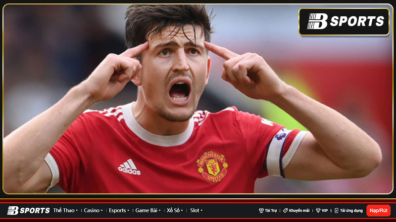 Harry Maguire nổi giận khi thấy tiểu xảo của đối thủ Harry Maguire nổi giận khi thấy tiểu xảo của đối thủ