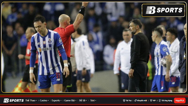 Hòa 0-0 trước Porto, Inter Milan vào tứ kết Champions League Hòa 0-0 trước Porto, Inter Milan vào tứ kết Champions League