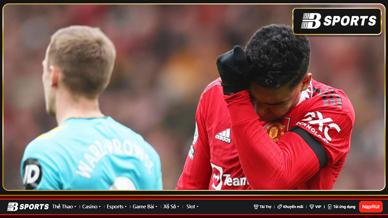 Thẻ đỏ Casemiro nhận về nhiều ý kiến trái chiều Thẻ đỏ Casemiro nhận về nhiều ý kiến trái chiều
