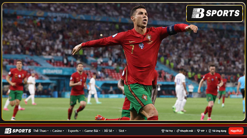 Ronaldo tỏa sáng cùng Bồ Đào Nha, lập cú đúp ấn tượng Ronaldo tỏa sáng cùng Bồ Đào Nha, lập cú đúp ấn tượng