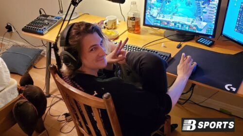 Thông tin về Streamer siêu hot trên Twitch - xQC Thông tin về Streamer siêu hot trên Twitch - xQC