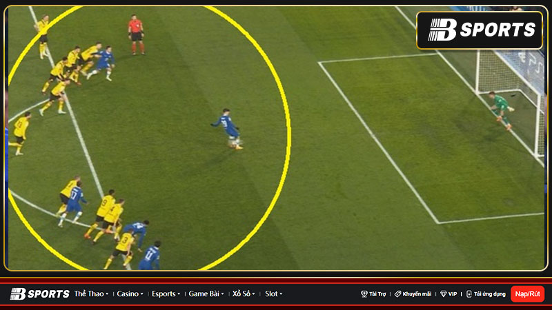VAR giúp Chelsea gây tranh cãi VAR giúp Chelsea gây tranh cãi