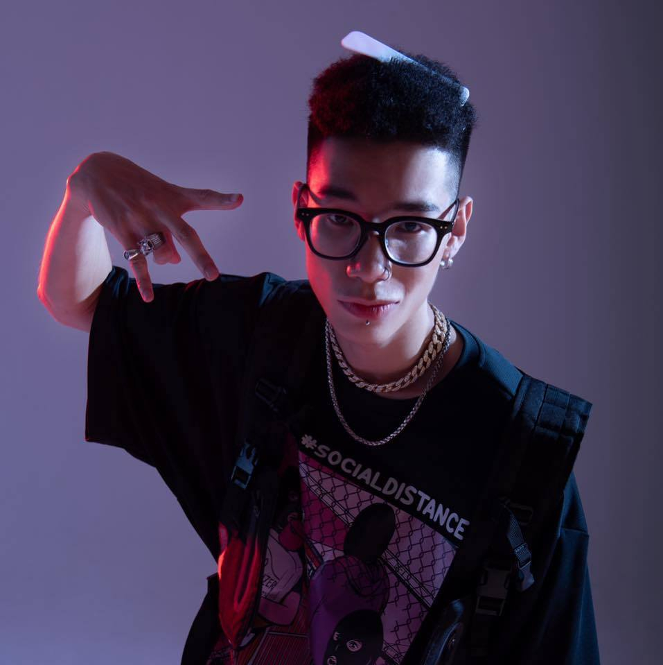 Chân dung nam rapper MCK Chân dung nam rapper MCK
