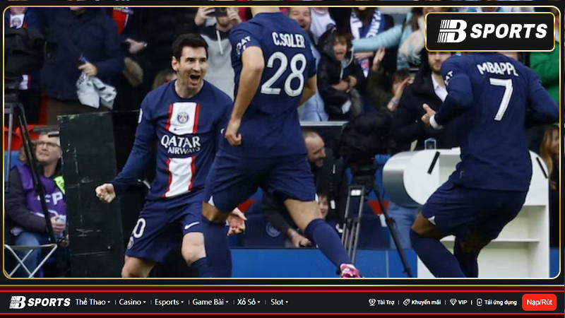 Lionel Messi thu hút không ít những sự quan tâm từ các CLB Lionel Messi thu hút không ít những sự quan tâm từ các CLB