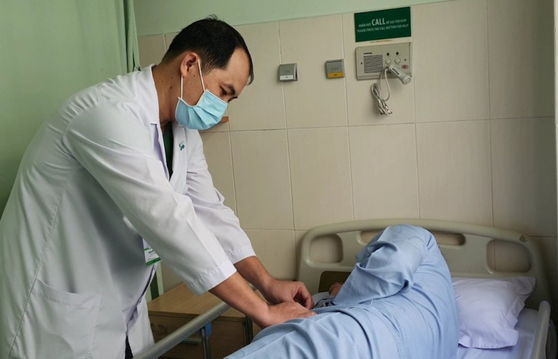 Do bị thắt vào "cậu bé" nên nam thanh niên 27 tuổi suýt bị hoại tử, nhiễm trùng Do bị thắt vào "cậu bé" nên nam thanh niên 27 tuổi suýt bị hoại tử, nhiễm trùng