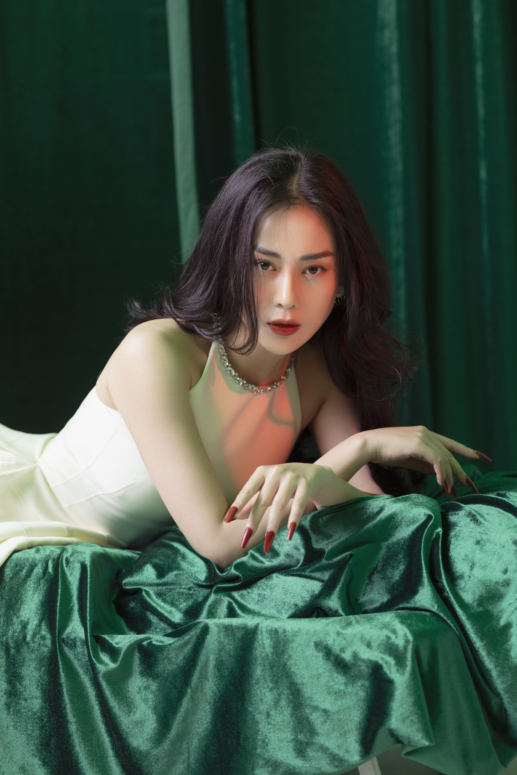 Con đường sự nghiệp của người đẹp 8x Con đường sự nghiệp của người đẹp 8x