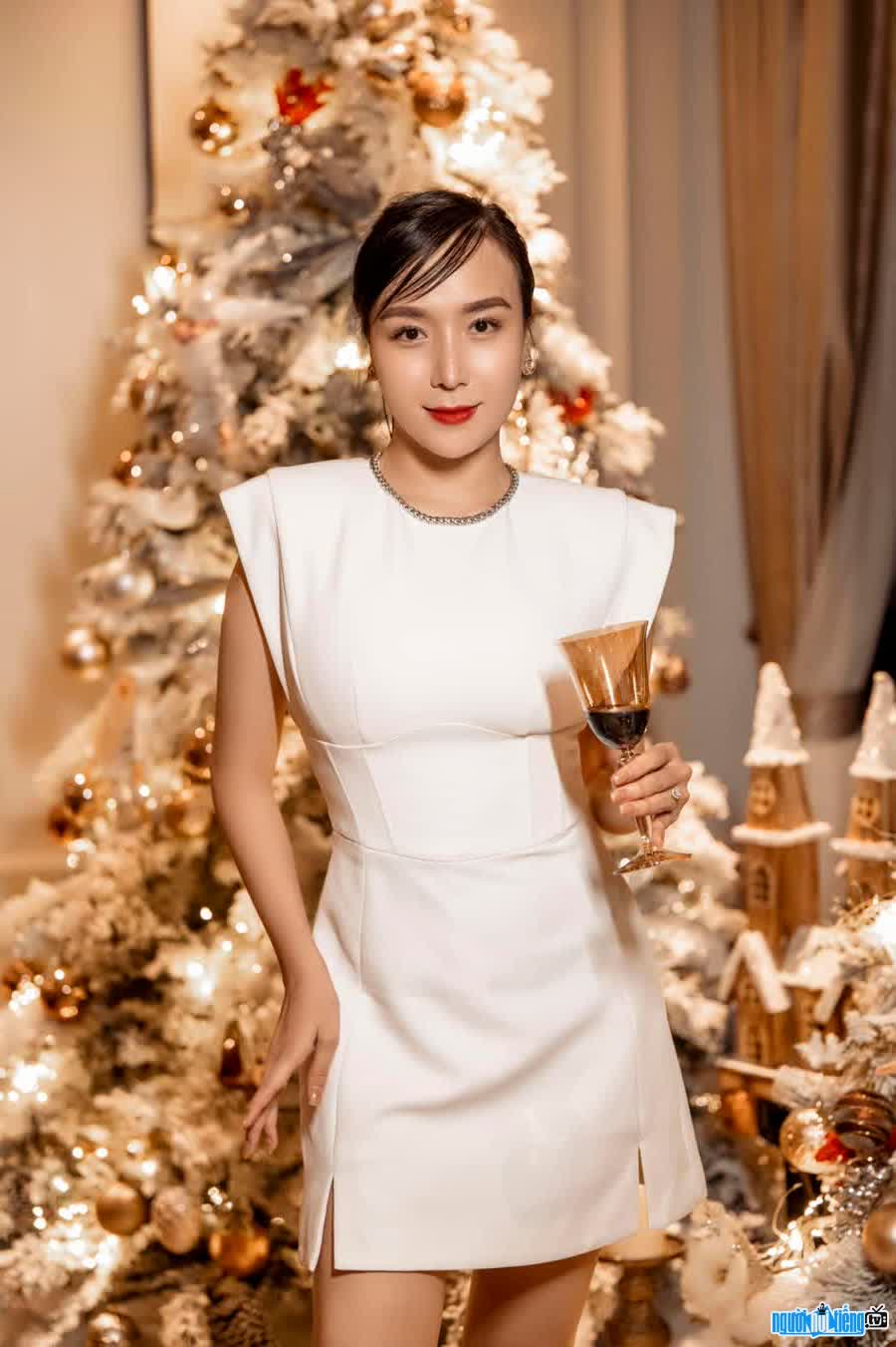 Cô nàng chia sẻ Cô nàng chia sẻ