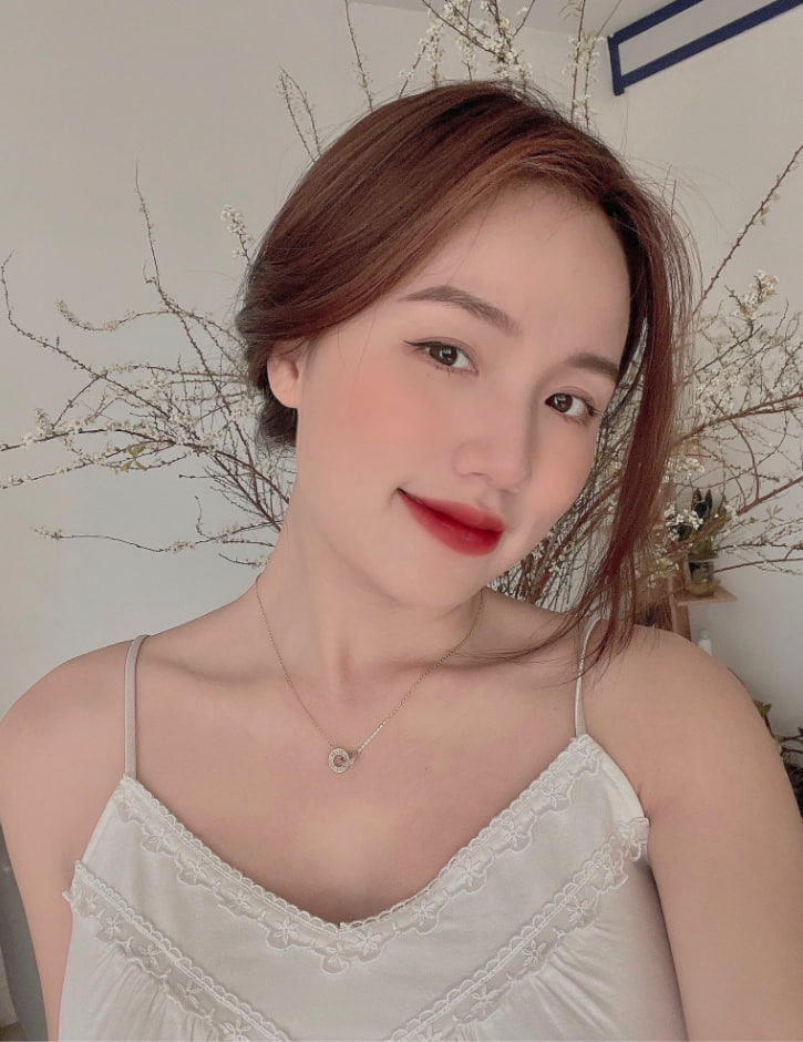 Chân dung cô nàng Thị Nhung Chân dung cô nàng Thị Nhung