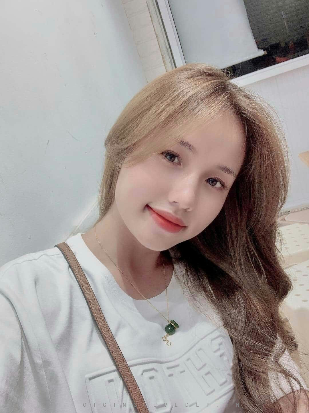 Cô nàng dường như không có lời phản bác gì Cô nàng dường như không có lời phản bác gì
