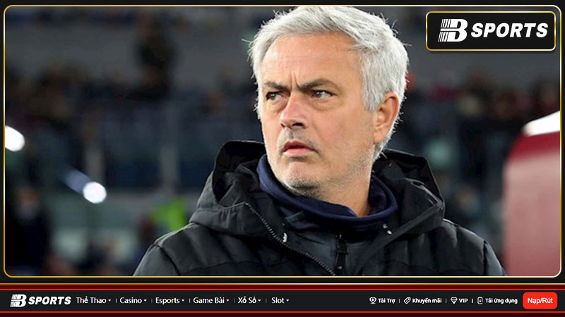 Yêu cầu ban lãnh đạo cấp thêm tiền, nếu như không được đáp ứng, Mourinho sẵn sàng nói lời chia tay Yêu cầu ban lãnh đạo cấp thêm tiền, nếu như không được đáp ứng, Mourinho sẵn sàng nói lời chia tay